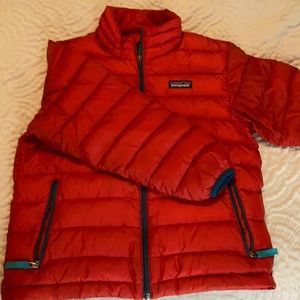 Unisex Red Patagonia Down Sweater Size 7/8